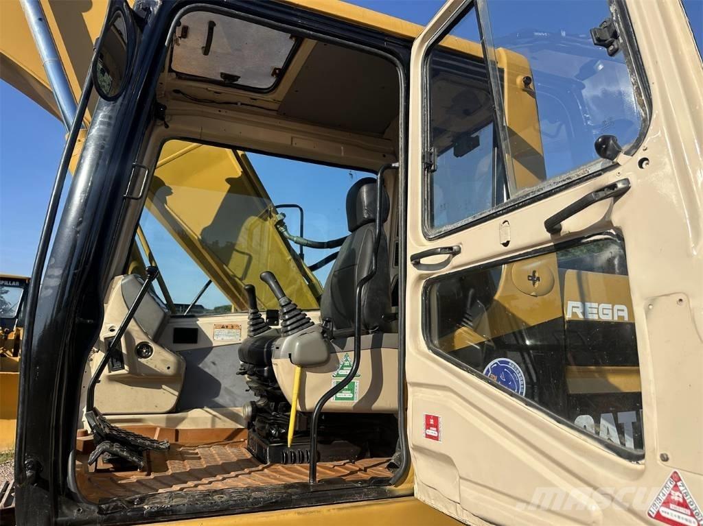 CAT 320BL حفارات زحافة