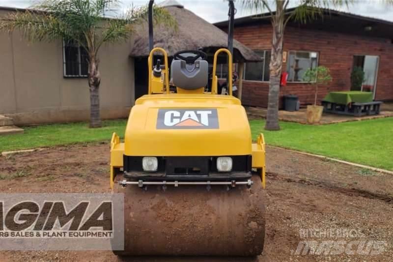 CAT CB224-E مداحل مزدوجة