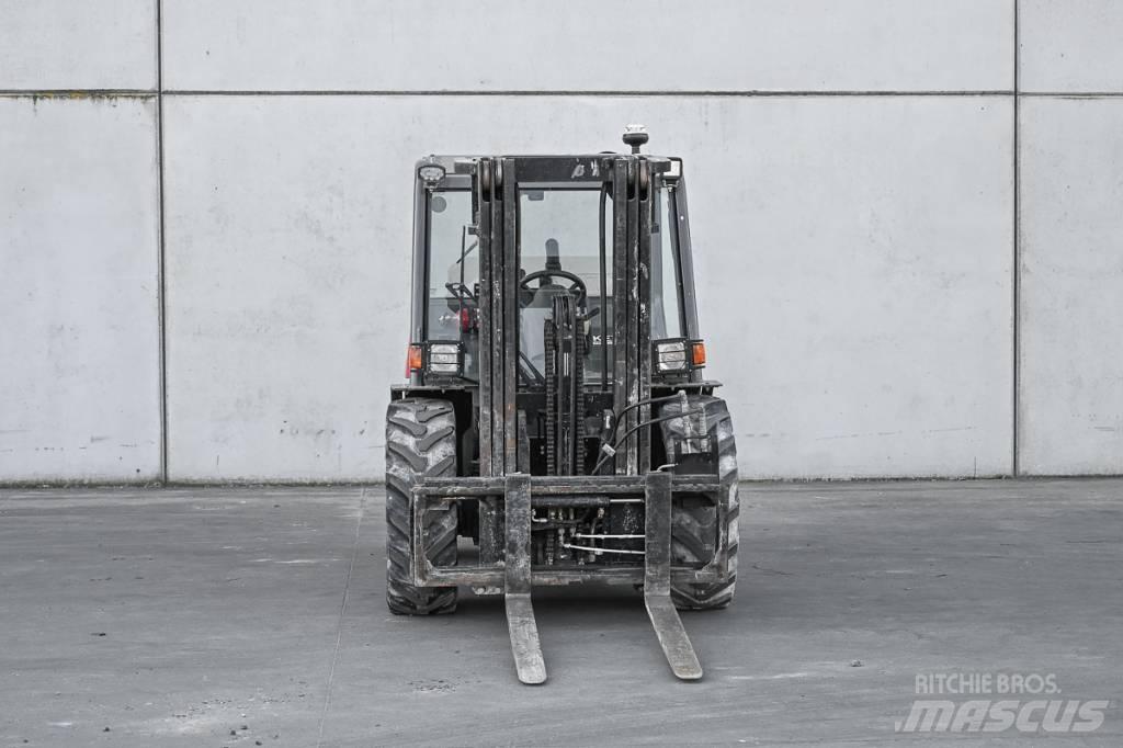 Manitou MH 25-4 شاحنات الطرق الوعرة