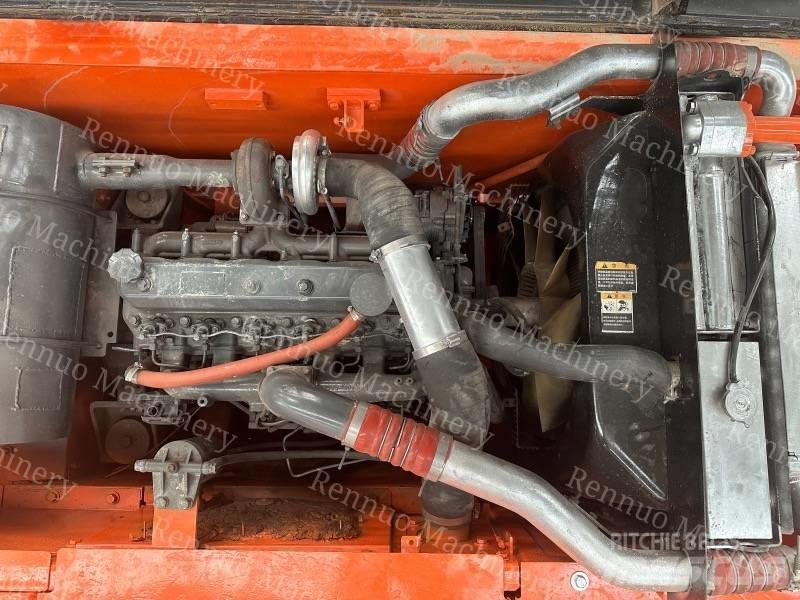 Doosan DX 225 LC حفارات زحافة