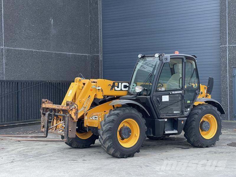 JCB 531 - 70 مناولات متداخلة