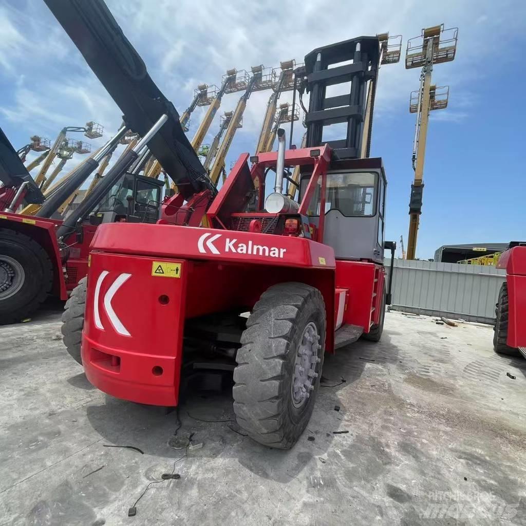 Kalmar DCD 250-12 LB شاحنات الديزل