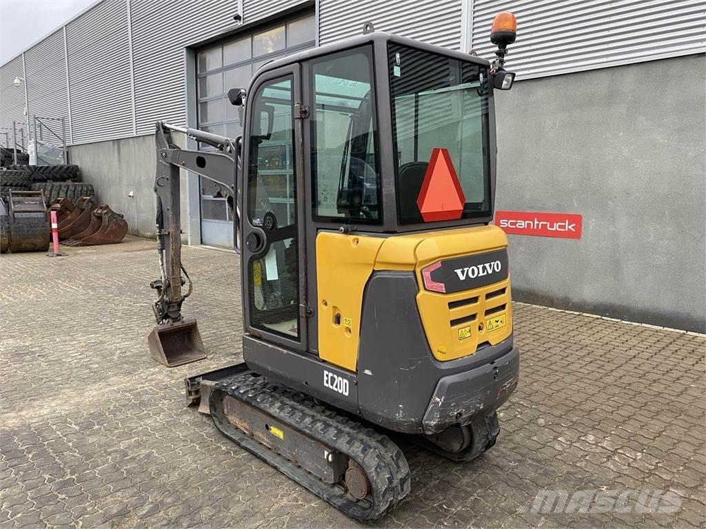 Volvo EC20D حفارات بعجل