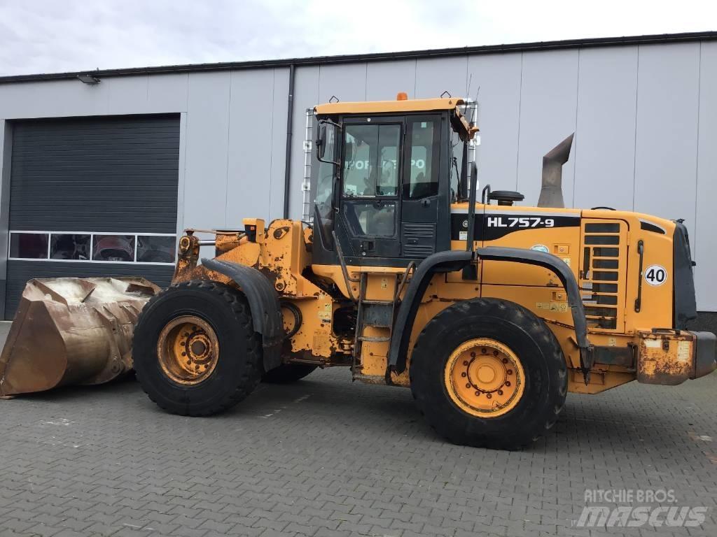 Hyundai HL 757-9 لوادر بعجل