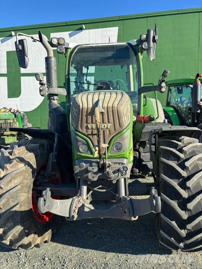 Fendt 512 Power Plus الجرارات