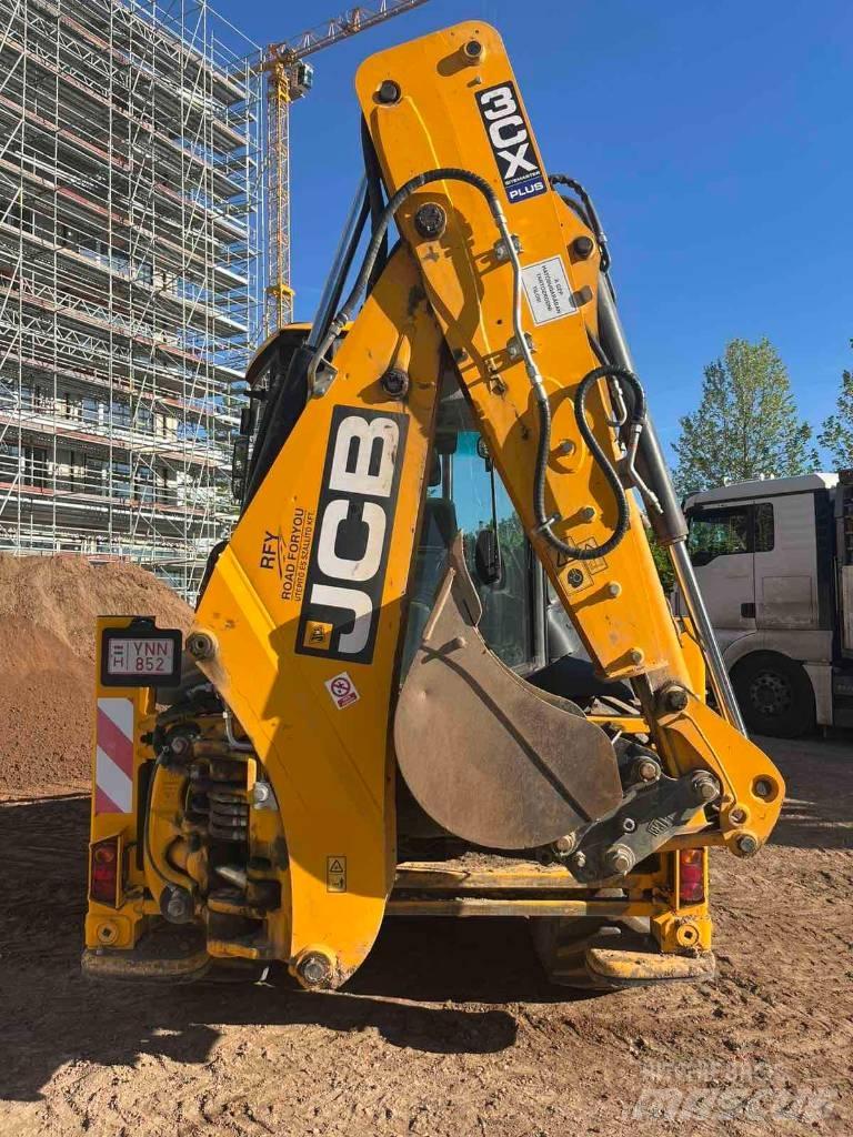 JCB 3 CX حفارات وسط 7 طن - 12 طن