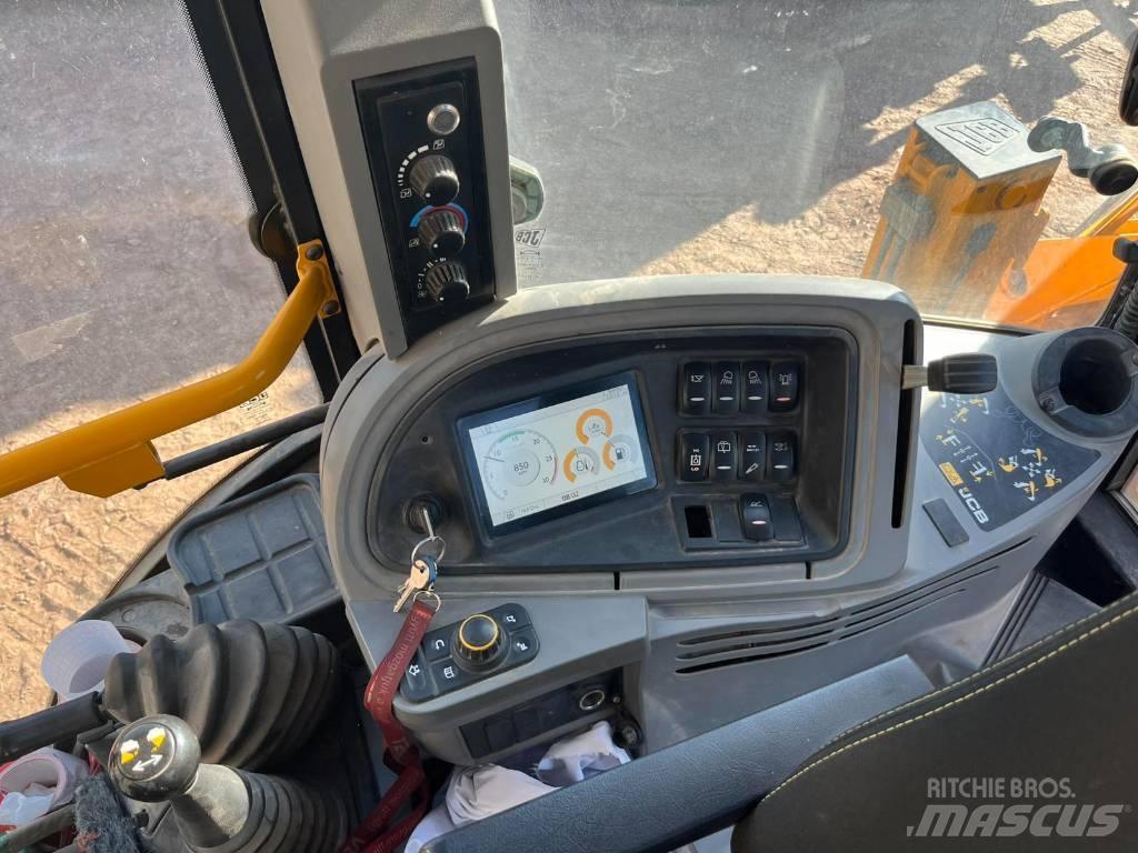 JCB 3 CX حفارات وسط 7 طن - 12 طن