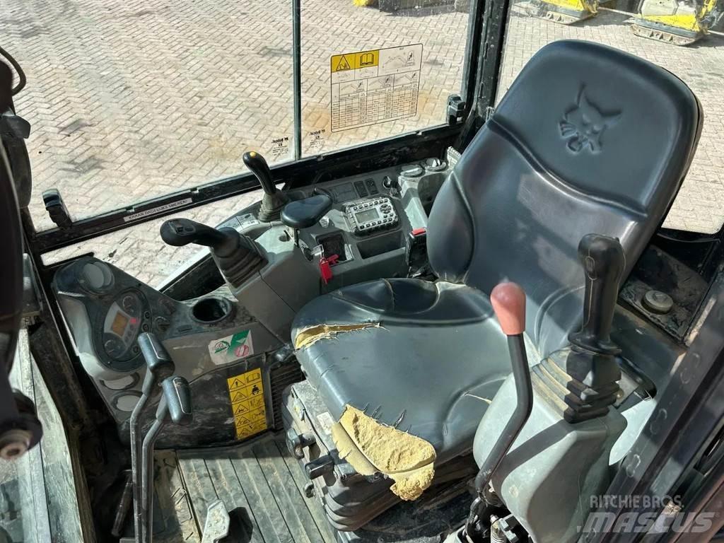 Bobcat E27 حفارات صغيرة أقل من 7 طن (حفارات صغيرة)