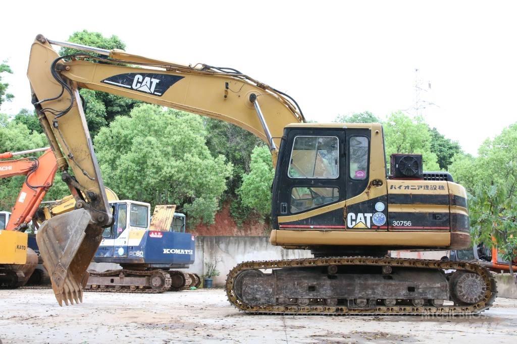 CAT 320BU حفارات زحافة