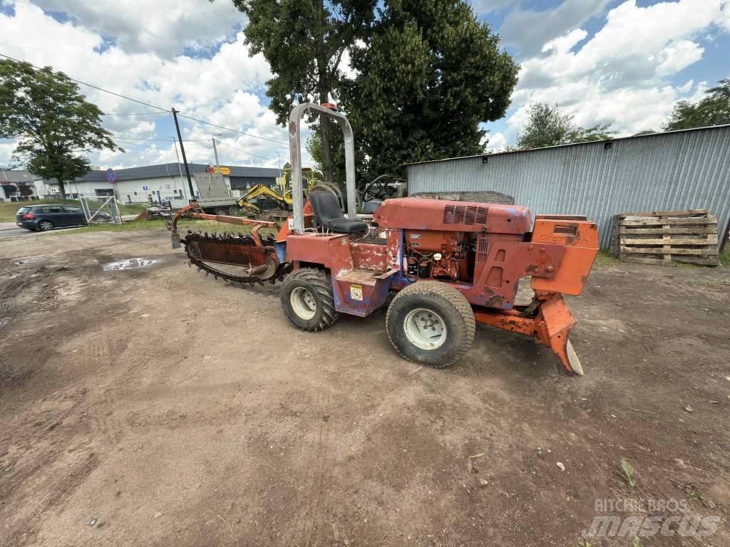 Ditch Witch 3500 ماكينات حفر خنادق