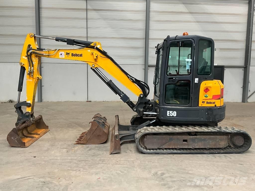 Bobcat E 50 EM حفارات صغيرة أقل من 7 طن (حفارات صغيرة)