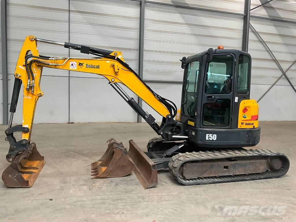 Bobcat E 50 EM حفارات صغيرة أقل من 7 طن (حفارات صغيرة)