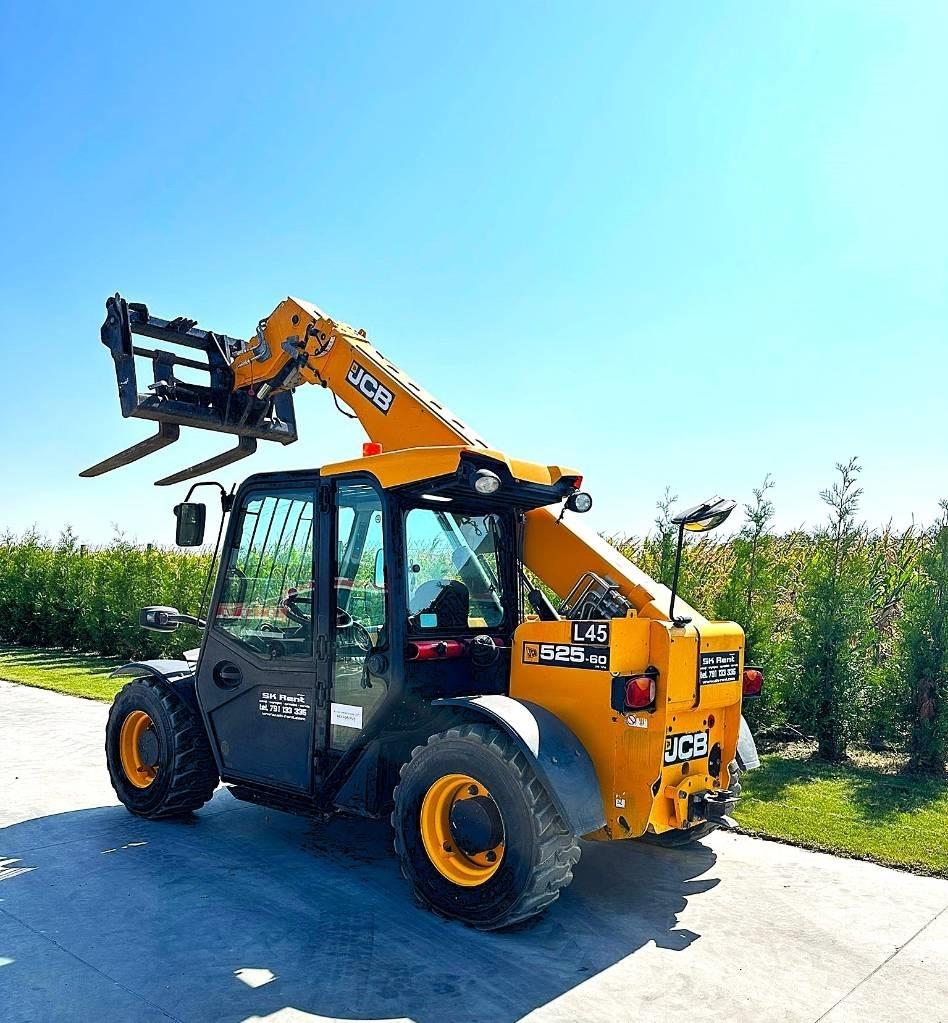 JCB 525-60 مناولات متداخلة