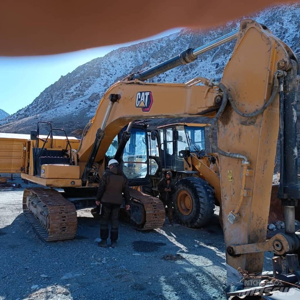 CAT 330GC حفارات زحافة