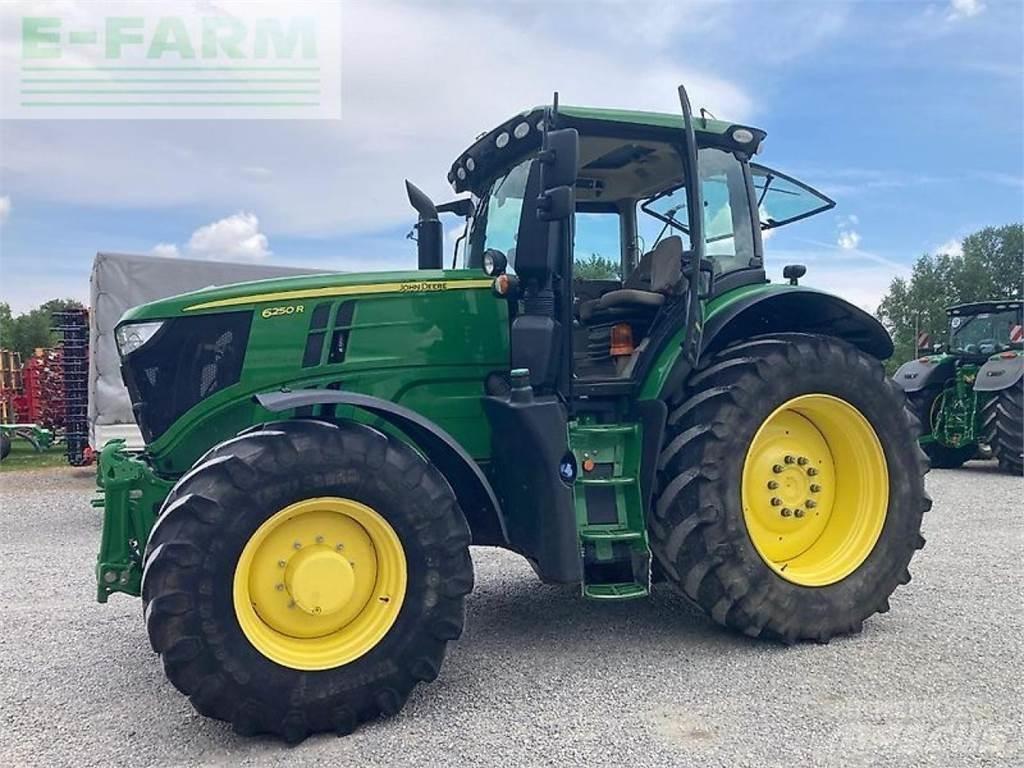 John Deere 6250r الجرارات