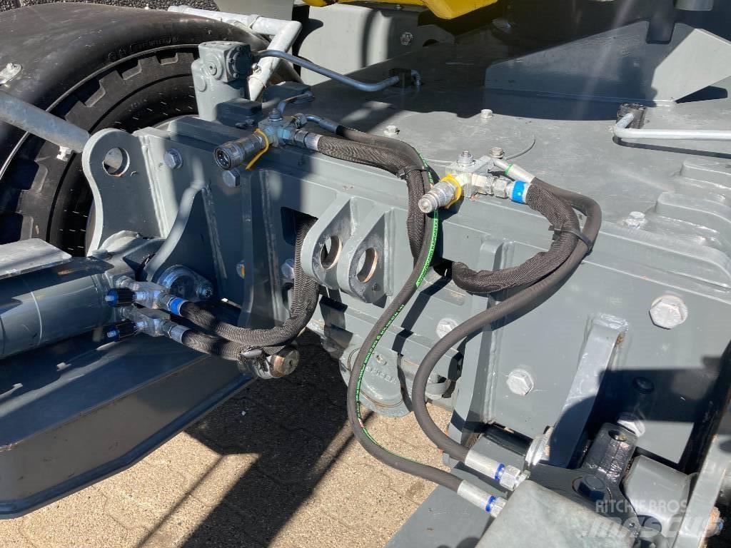 Wacker Neuson EW 100 حفارات بعجل
