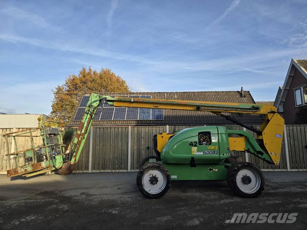 JLG 600 AJ رافعات سلة مفصلية