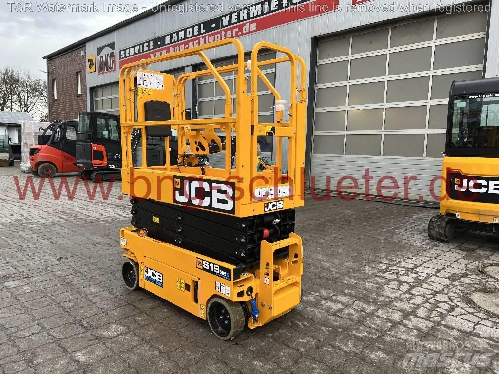 JCB S 1932 E -Demo- رافعات مقصية الشكل