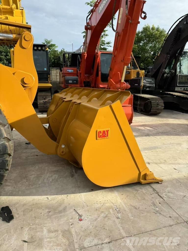 CAT 966 H لوادر بعجل