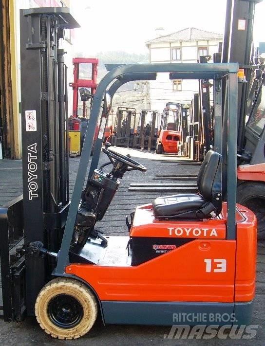 Toyota 5 FB E 13 شاحنات ذات رافعات شوكية تعمل بالكهرباء