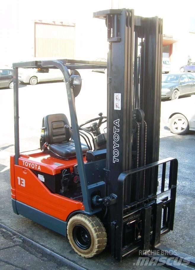 Toyota 5 FB E 13 شاحنات ذات رافعات شوكية تعمل بالكهرباء