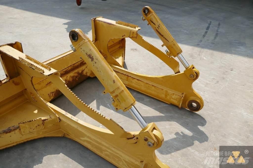 CAT Skidder blade نصول