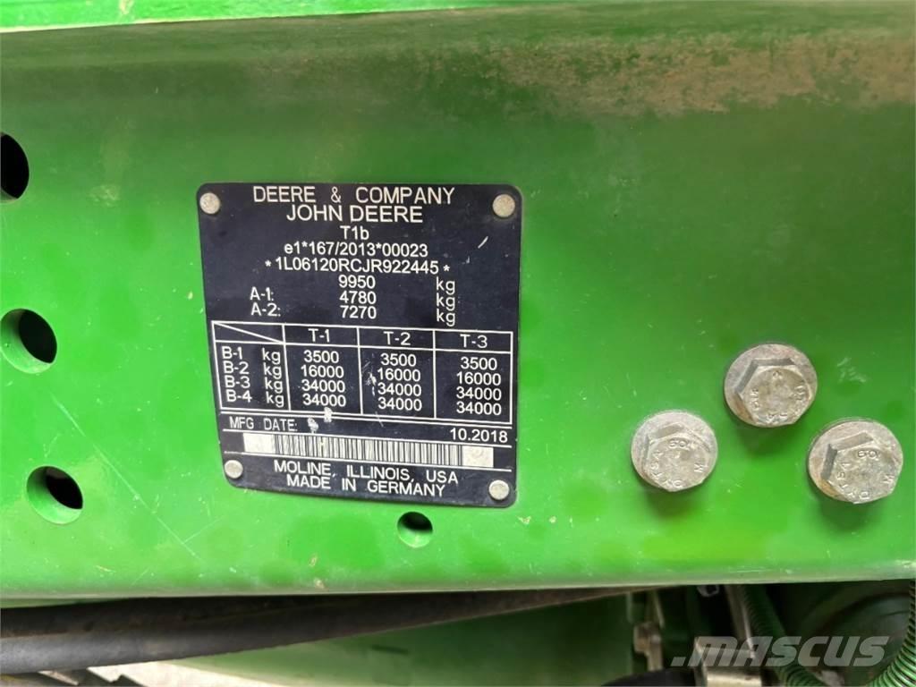 John Deere 6120R الجرارات