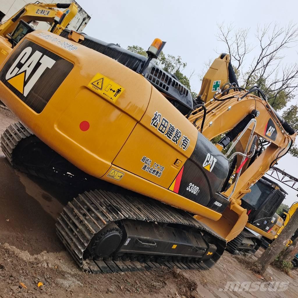 CAT 330 D حفارات زحافة