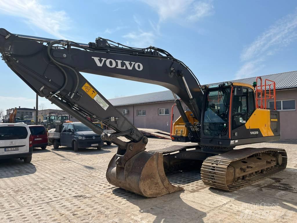 Volvo EC 220 E حفارات زحافة