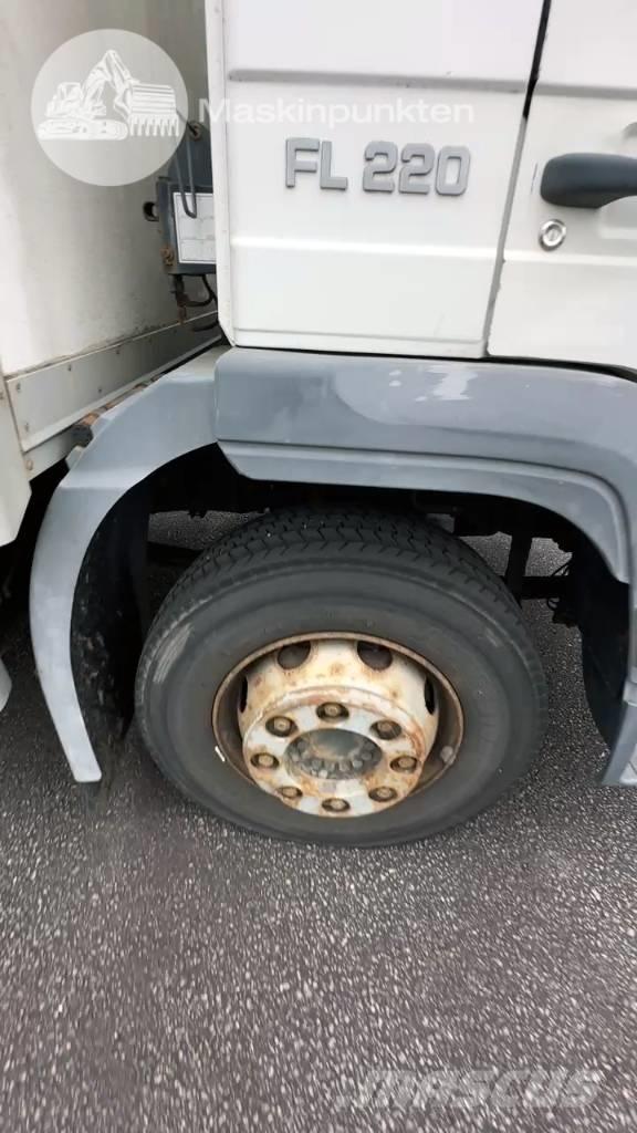 Volvo FL 612 شاحنات ذات هيكل صندوقي