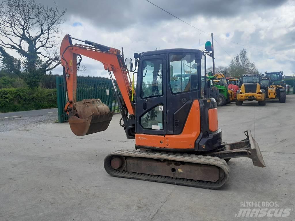 Hitachi ZX 40 حفارات صغيرة أقل من 7 طن (حفارات صغيرة)