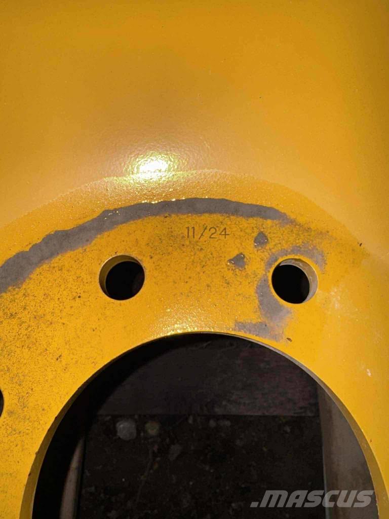 CAT CS 563 	6R4385 محور العجلة