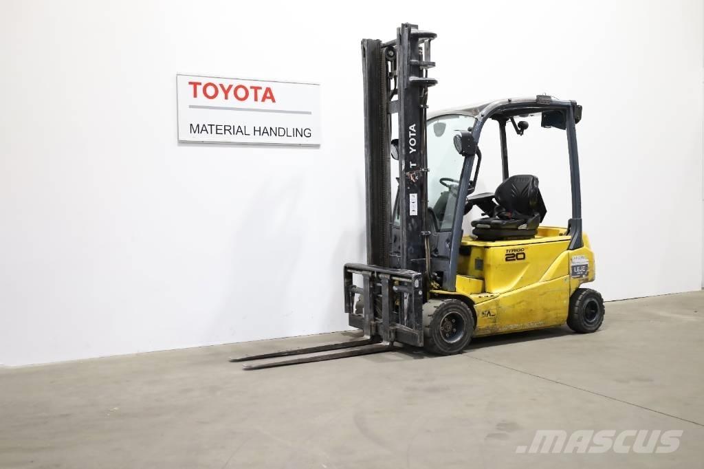 Toyota 8FBM20T شاحنات ذات رافعات شوكية تعمل بالكهرباء