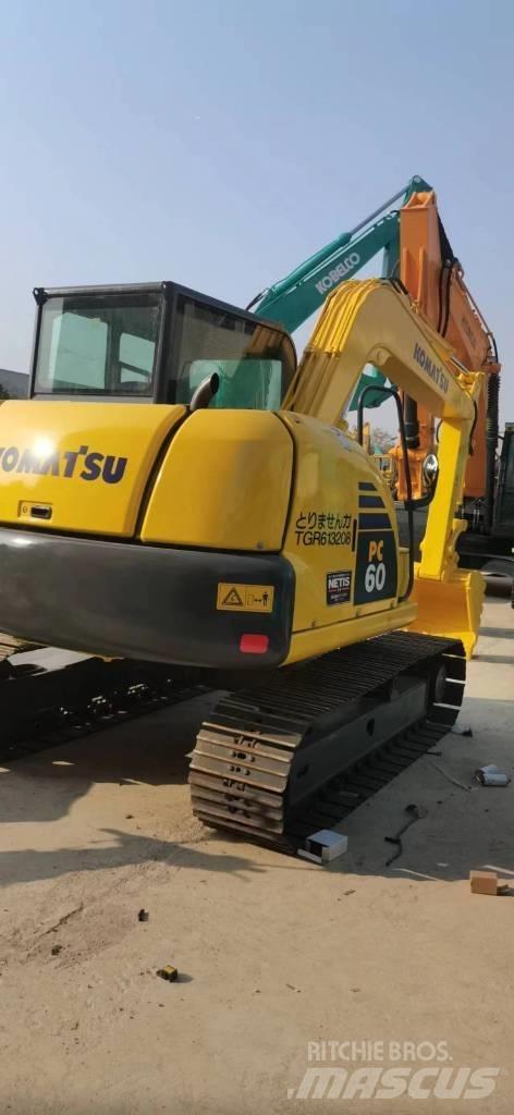 Komatsu PC 60 حفارات زحافة