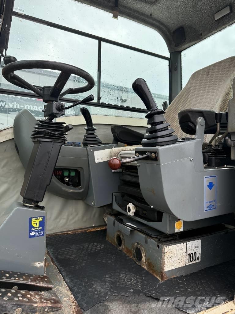 Terex TW 110 حفارات بعجل