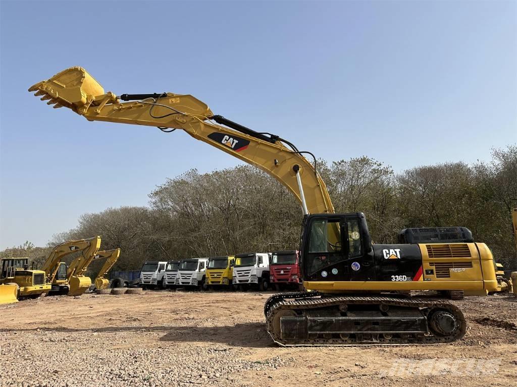 CAT 336 D2L حفارات زحافة