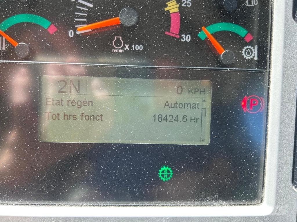 CAT 972 K لوادر بعجل