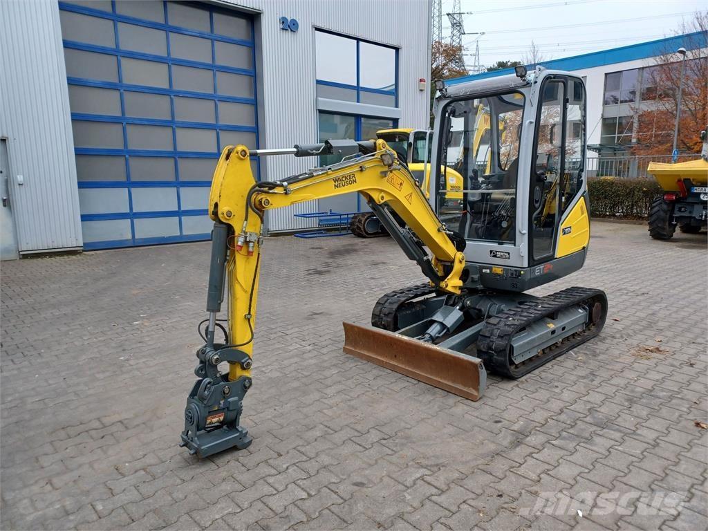 Wacker Neuson ET24 حفارات زحافة
