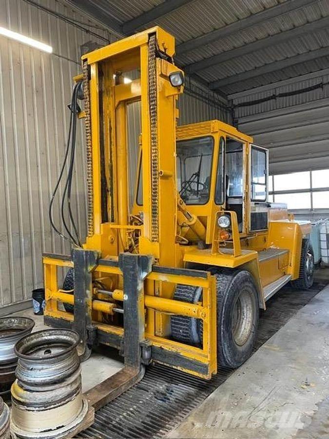Svetruck 16120-38 شاحنات ذات رافعات شوكية - أخرى