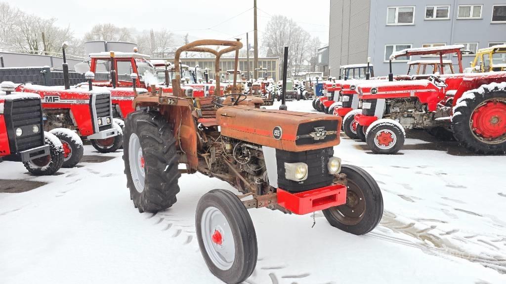 Massey Ferguson 155 الجرارات