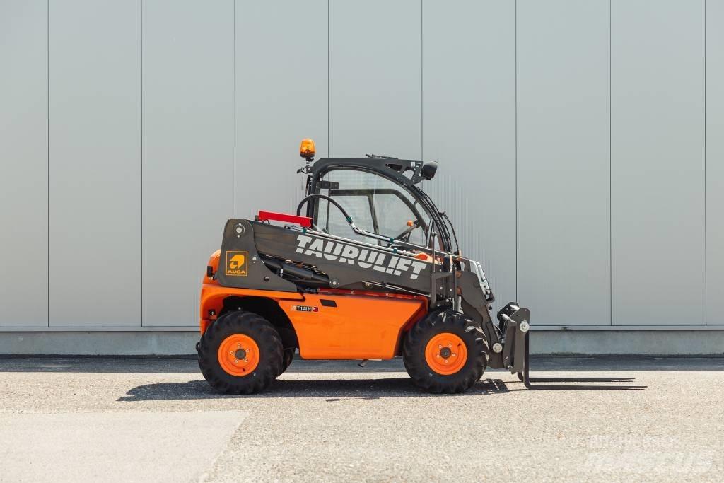 Ausa T 144 H مناولات متداخلة