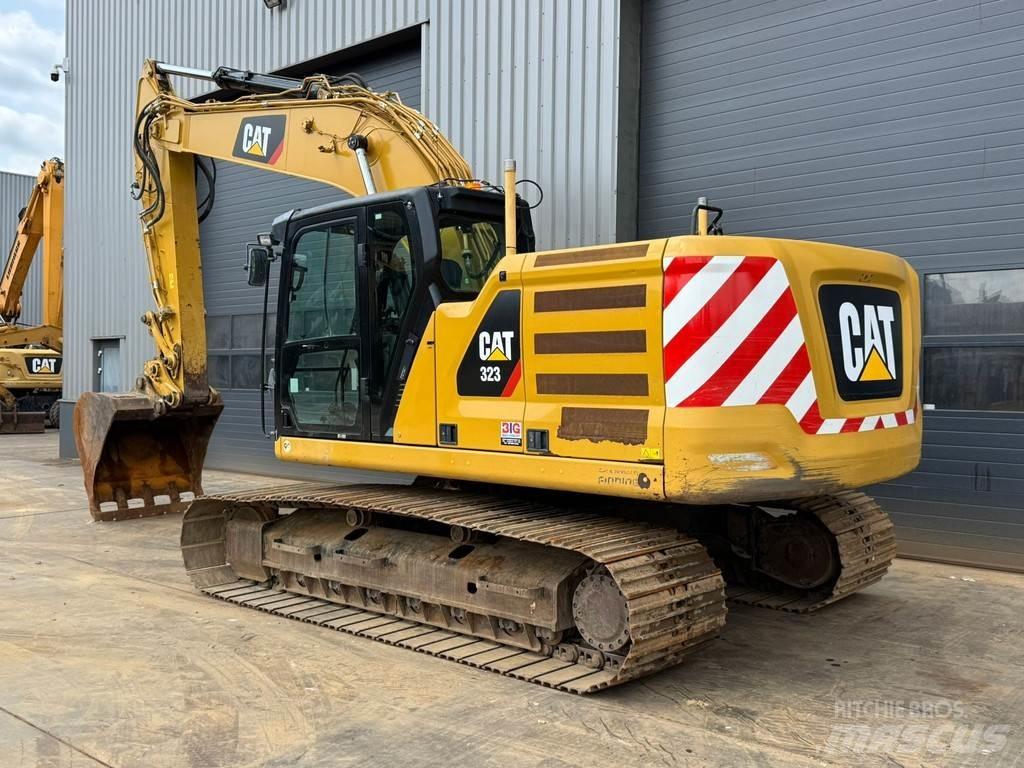 CAT 323 07A حفارات خاصة