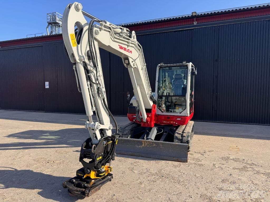 Takeuchi TB 370 حفارات وسط 7 طن - 12 طن