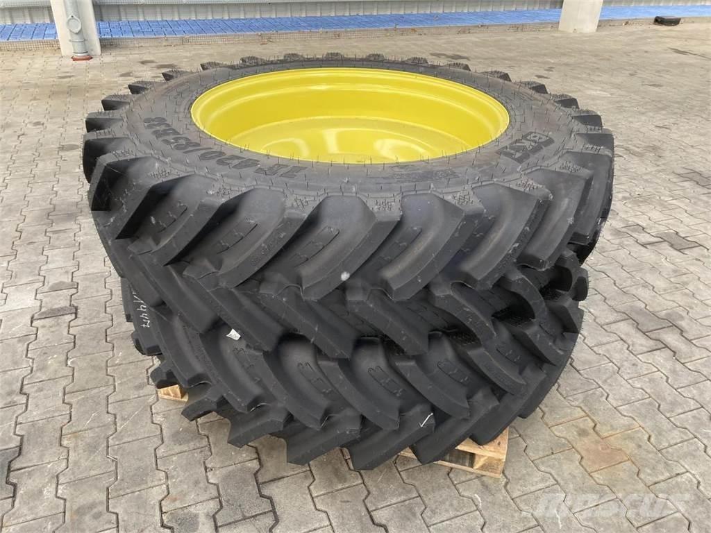 BKT 420/85R38 الإطارات والعجلات والحافات