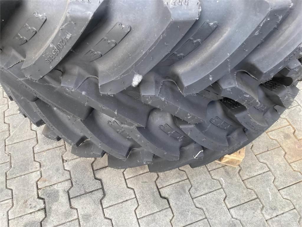 BKT 420/85R38 الإطارات والعجلات والحافات