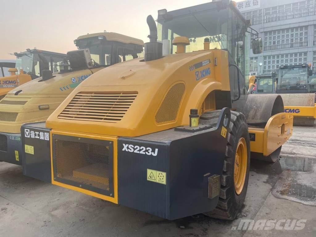 XCMG XS 223 J مداحل أحادية الأسطوانة