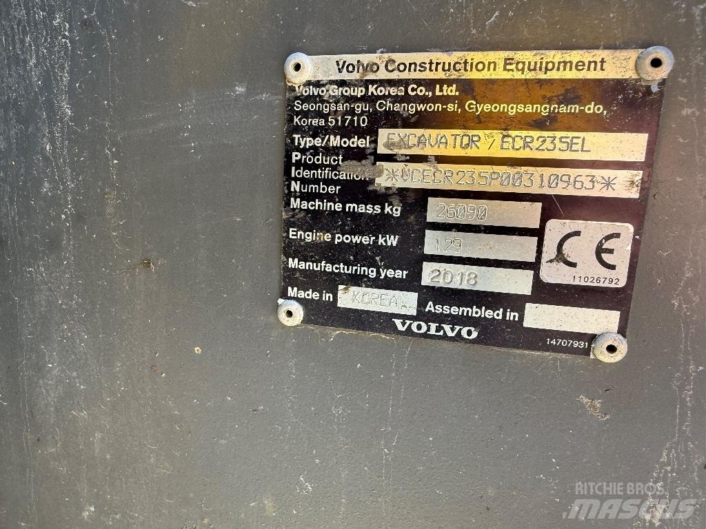 Volvo ECR 235 EL حفارات زحافة