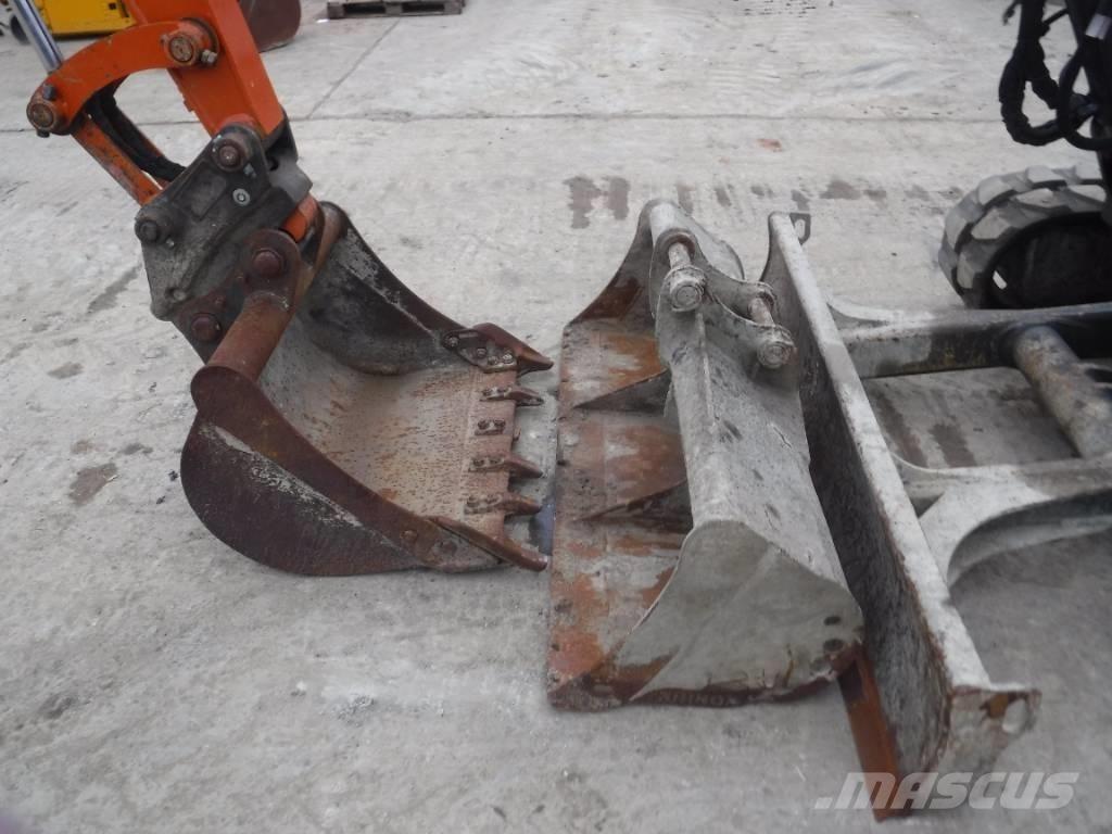 Hitachi ZX 55 U-6 حفارات صغيرة أقل من 7 طن (حفارات صغيرة)