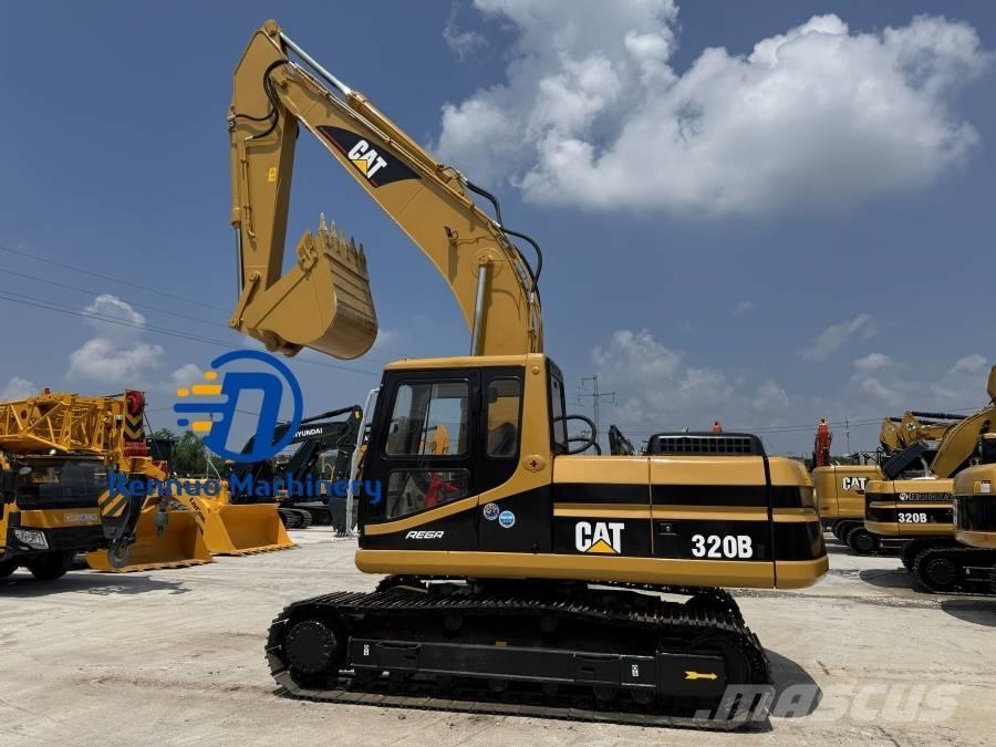 CAT 320B حفارات زحافة
