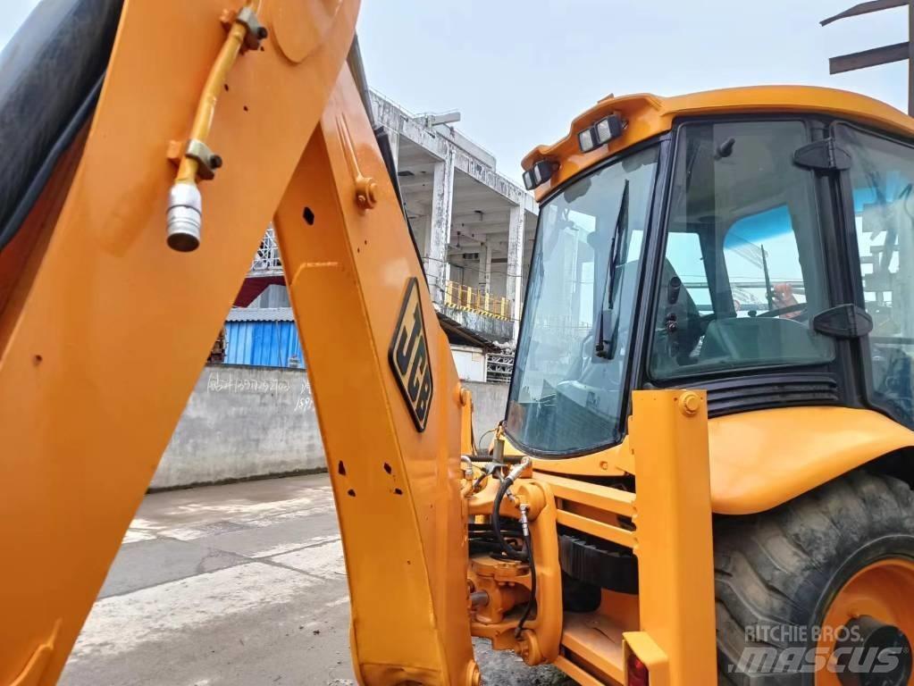 JCB 3 CX حفارات بعجل